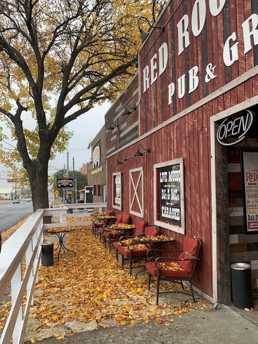 Red Rooster's Pub & Grub