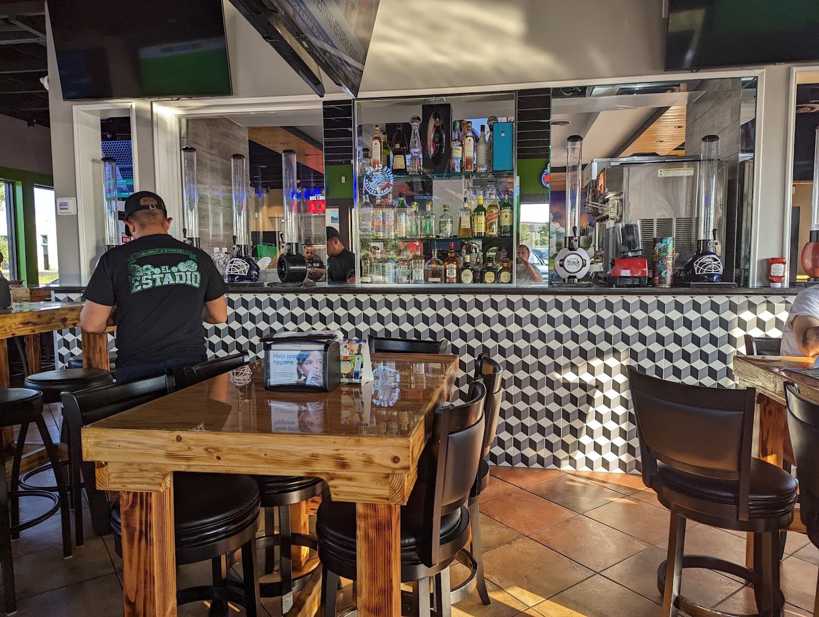 El Estadio Restaurant & Sports Bar