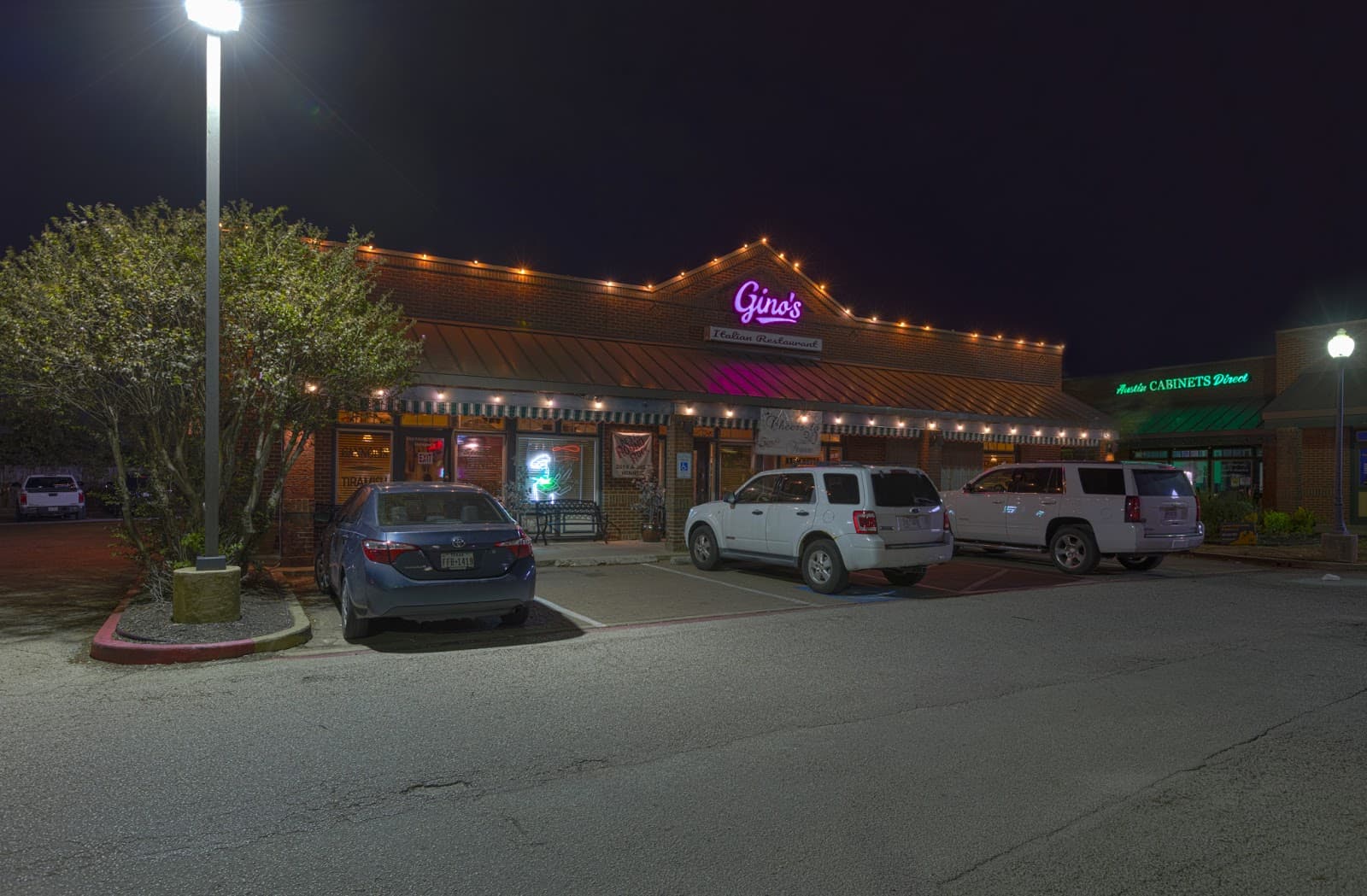 Gino's Italian Restaurant and Pizza