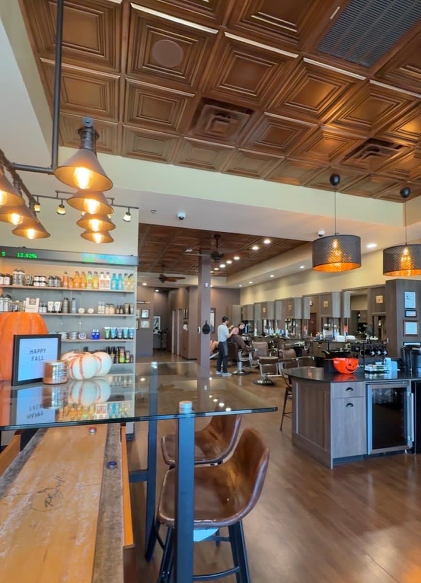 Gambuzza's Barbershop