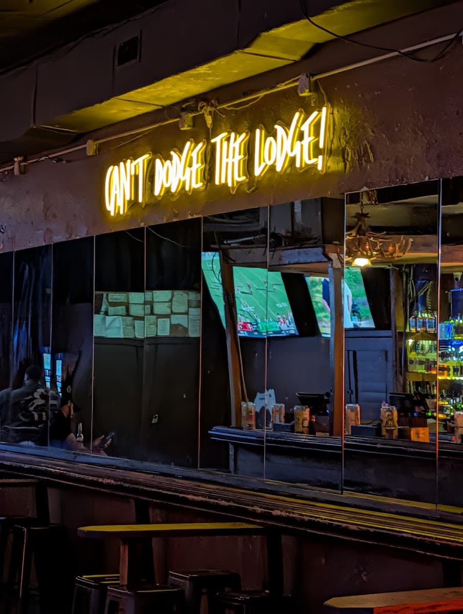 The Lodge on 6th